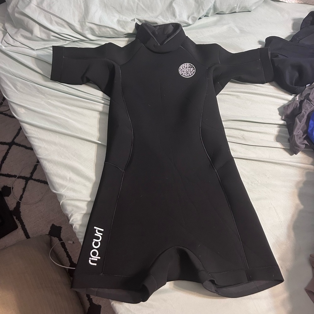 Rip curl women’s wet suit